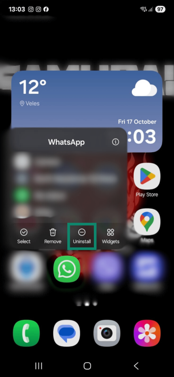 Android home screen, showing the WhatsApp app quick actions, with the Uninstall option highlighted.